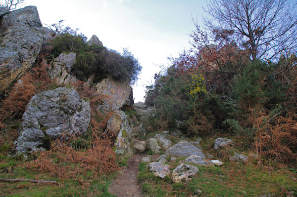 Petit passage rocheux sur la crte Est du Mandale