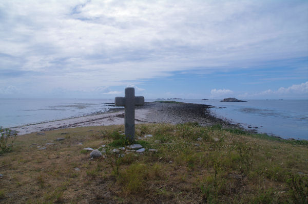 La pointe Ouest de l_Ile de St Nicolas