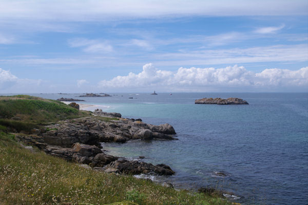 La cte Nord de l_Ile de St Nicolas