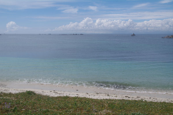 La cte Nord Ouest de l_Ile de St Nicolas