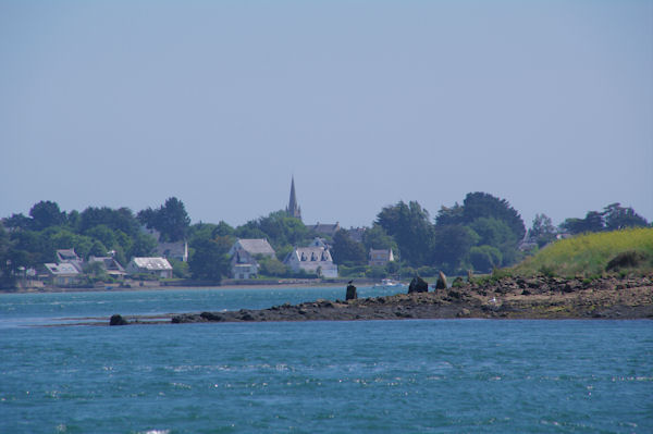 Le cromlech d_er Lannie, derrire, Arzon