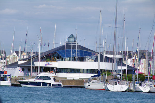 La capitainerie du Port du Crouesty