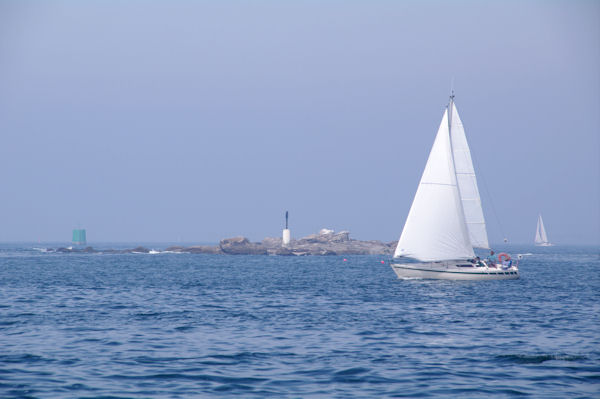 En Erran dans la passe Sud menant  Lorient