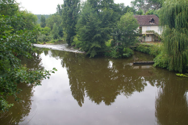 Les eaux brunes du Cl  La Mouline