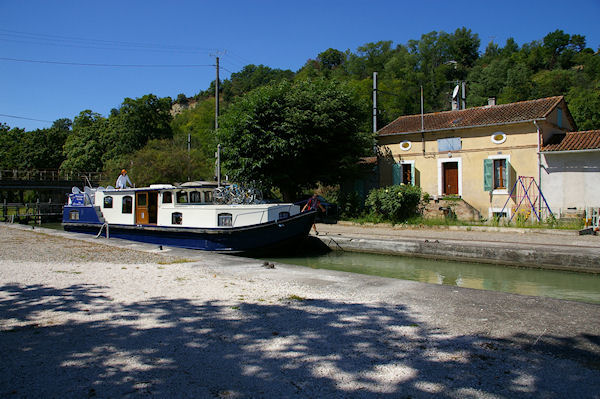 L'cluse d'Espagnette sur le Canal Latral  la Garonne