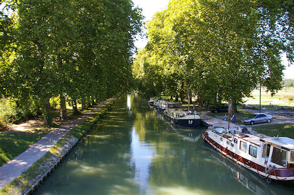 Halte Nautique sur le Canal Latral  la Garonne  Malause