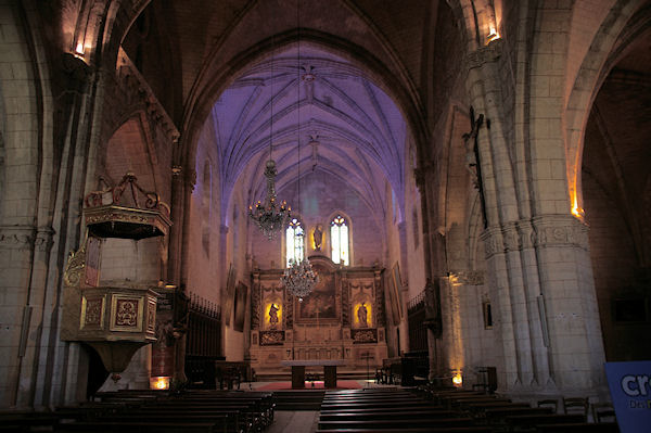 L'Eglise St Pierre  Auvillar