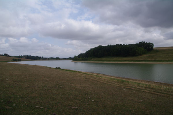 Le lac de Bousquetara