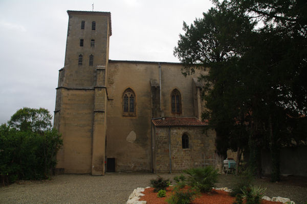 L_Eglise de Barcelonne du Gers