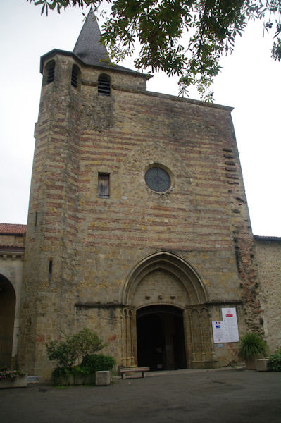 La cathdrale Saint-Jean-Baptiste  Aire sur l_Adour