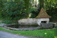 Un lavoir vers Larreule