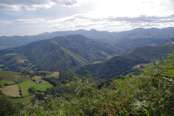 Au dessus de Mendiola
