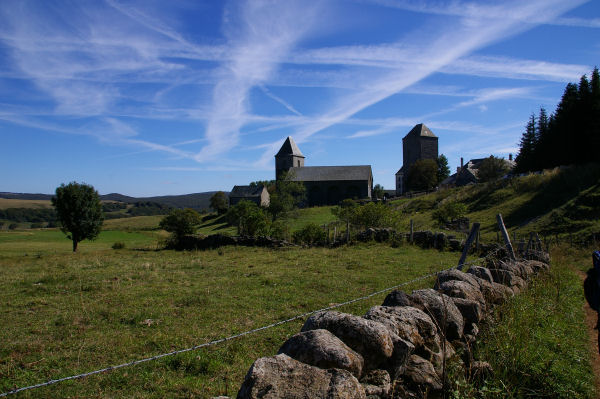 Aubrac et la tour des Anglais