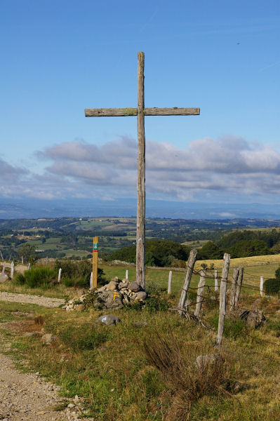 A la croise des chemins, en descendant sur Belvezet