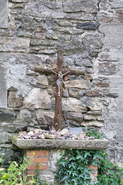 Une croix  Prayssac