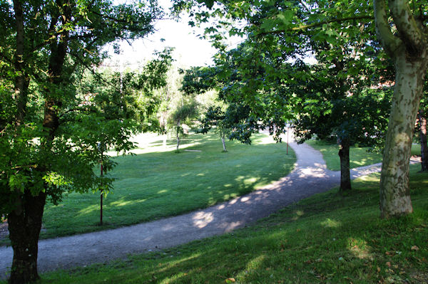 Un petit jardin  Cransac