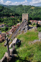 La Tour du Fort surmontant Aubin