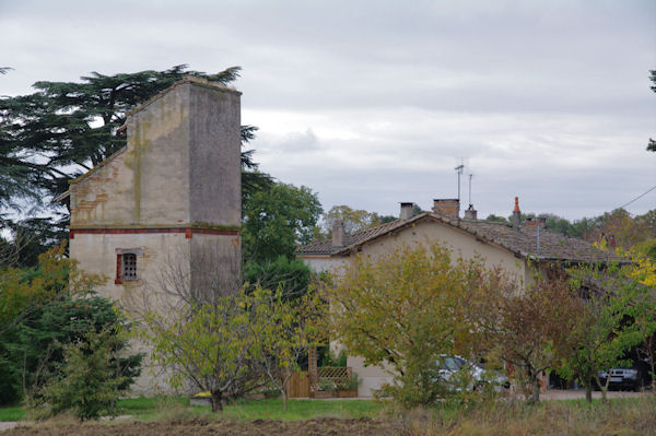 Un pigeonnier aux Balitrans