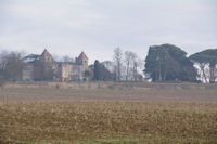 Le chteau de Degrs depuis Launard