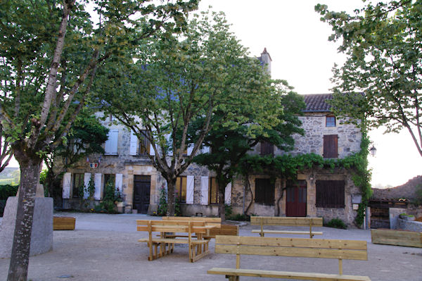 La mairie de Peyrusse le Roc