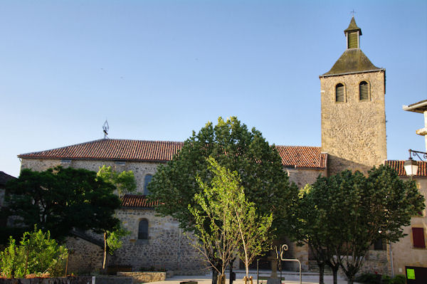 l_glise de Peyrusse le Roc