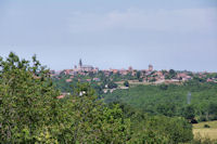 Villeneuve depuis La Draye