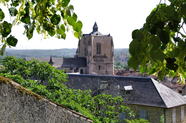 La Collgiale Notre Dame de Villefranche de Rouergue