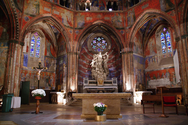 La nef de l_glise Notre Dame du Bourg  Rabastens
