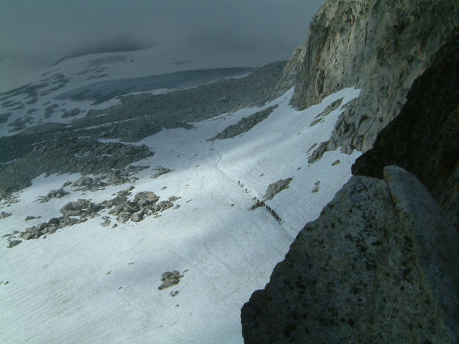 Vue du glacier de l'Aneto depuis le portillon suprieur