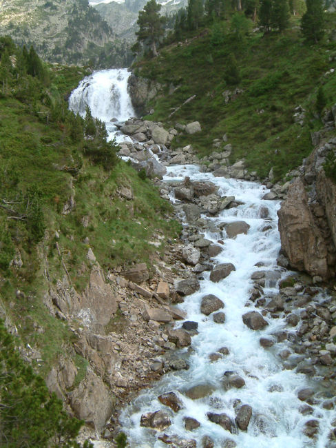 Trou du Taureau ou fauro dels Aigualluts