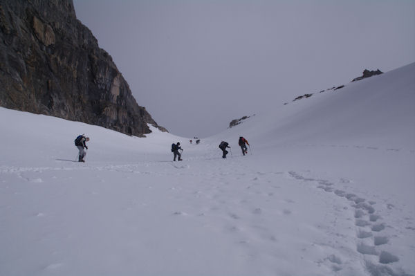 Encore un petit effort pour arriver au col de la Diende de Llardana
