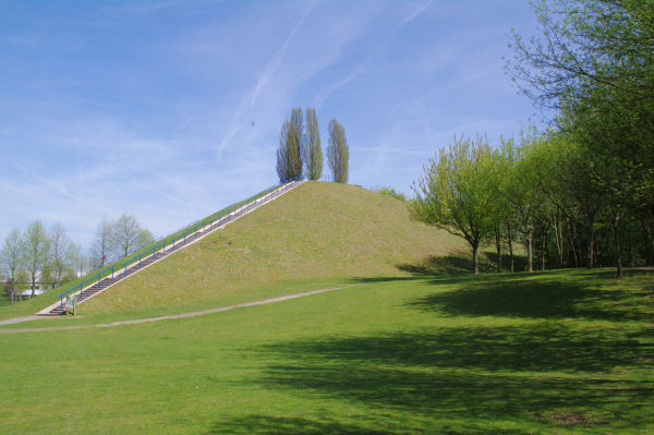 La Pyramide de la Sente d_Amour