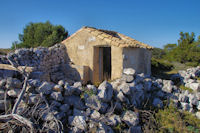 Maisonnette en ruine sur l_Ile St Martin