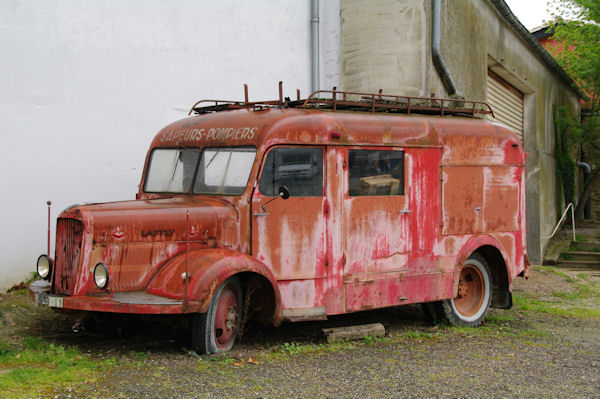 Un vieux Laffly  la caserne des Pompiers de Castelnaudary