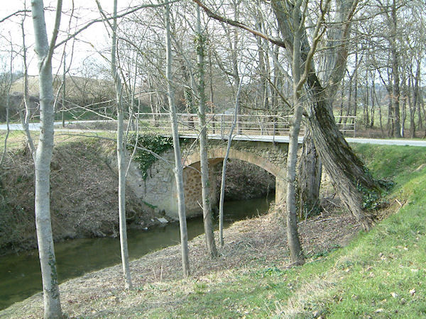 Le Pont sur la Rigole  La Belle Etoile