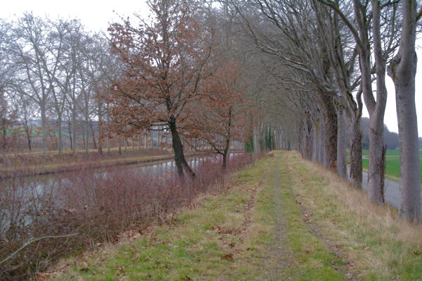 Le Canal du Midi vers En Gaubel