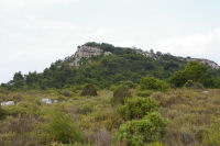 Le Pech Redon depuis la garrigue de Pech Redon