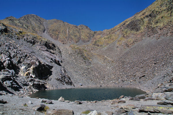 Laquet au pied du Puig Carlit