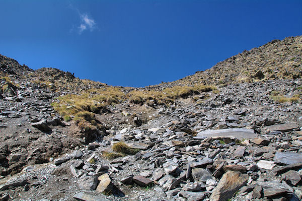 Le couloir Est sous le Puig Carlit