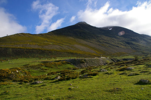 Les Pic de Tossal Mercader et de Querforc depuis la Coma d en Garcia