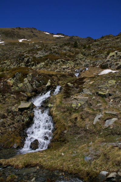 Cascades sur les pentes de la Sola de Cortal Rosso