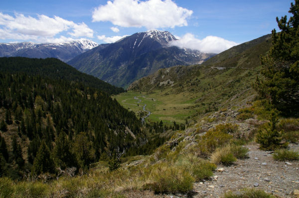 La valle de Cortal Rosso, au fond, Le Pic de Font Freda