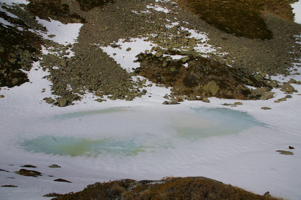 Le Lac de Bassa de Mercader, gel en cette saison