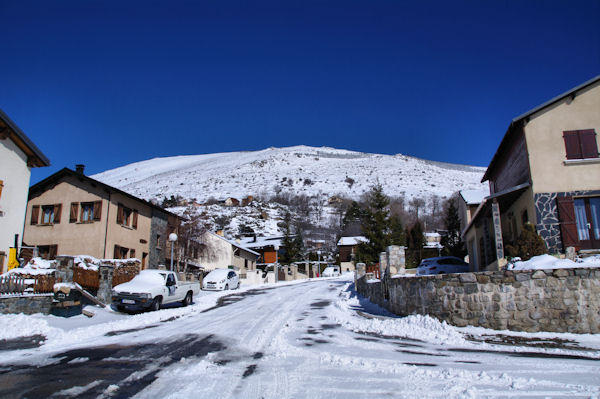 L-antecime du Pic dels Moros depuis Targassonne