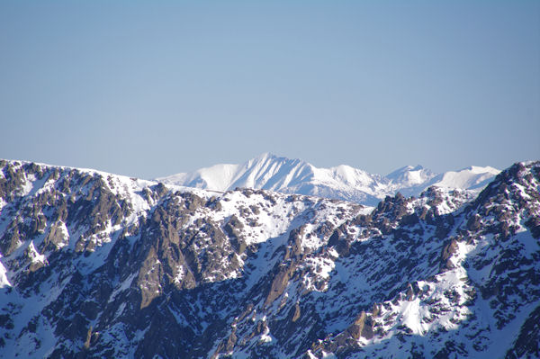 Le Canigou depuis le Pic dels Pedrons