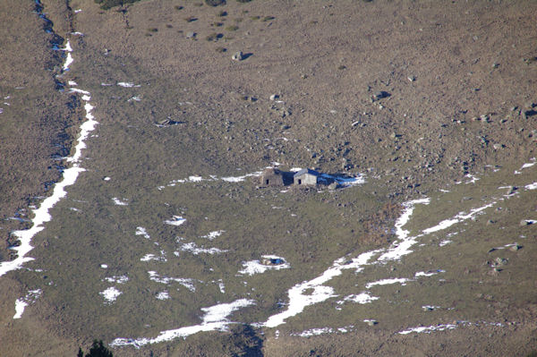 Deux granges sur la Solana d_Andorra