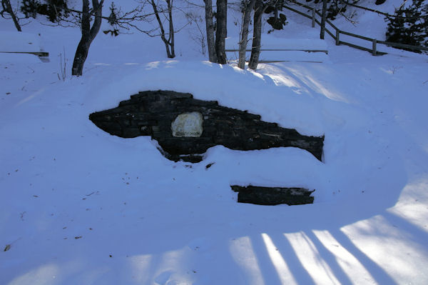 La fontaine Ste Locadie sous la neige