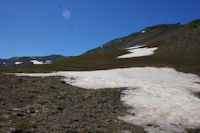 Encore quelques plaques de neiges en remontant vers Els Clots de Duraneu