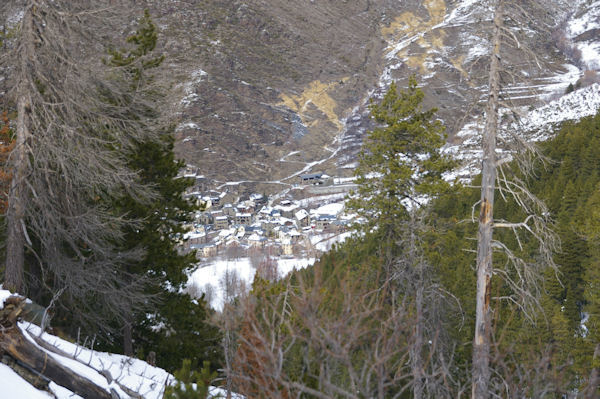 Valcebollre depuis le vallon du torrent de la Peguera