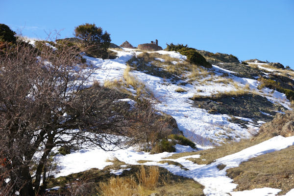 La monte finale vers la chapelle de Sant Feliu